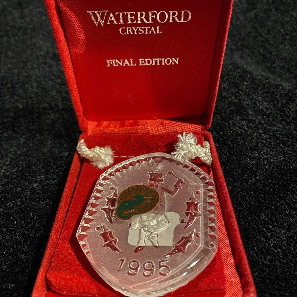 Waterford Crystal ornament 1995